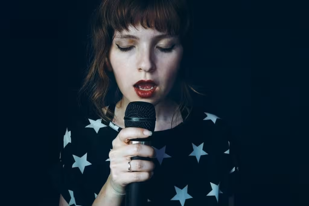 Entraînement Vocal Acteur : Les Exercices Essentiels pour Débutants