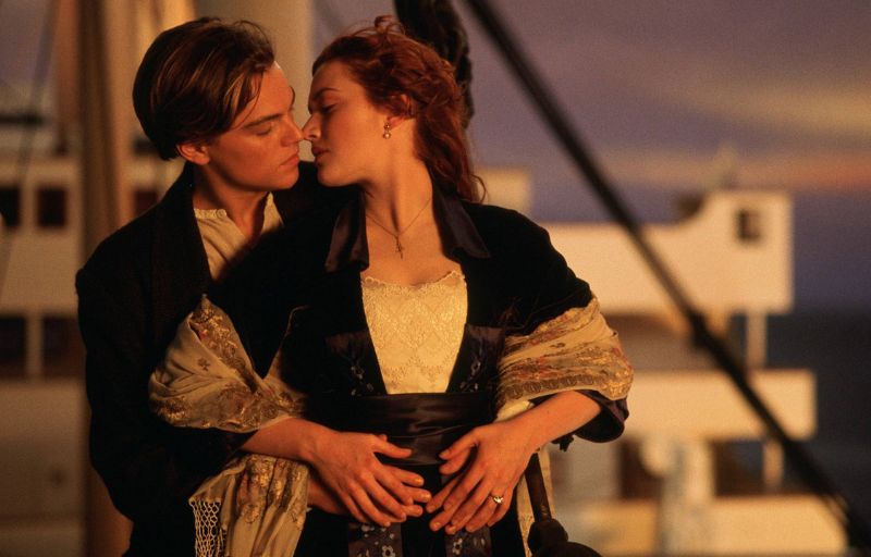 Thèmes Universels du Film Titanic : Amour, Tragédie, et Survie