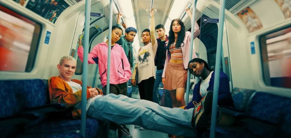 Everything Now" : La Série Adolescente Révélation